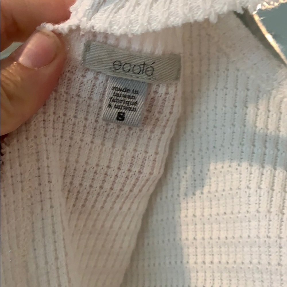 Urban Outfitters Cut Out Back High Low Thermal Top - Picture 5 of 5
